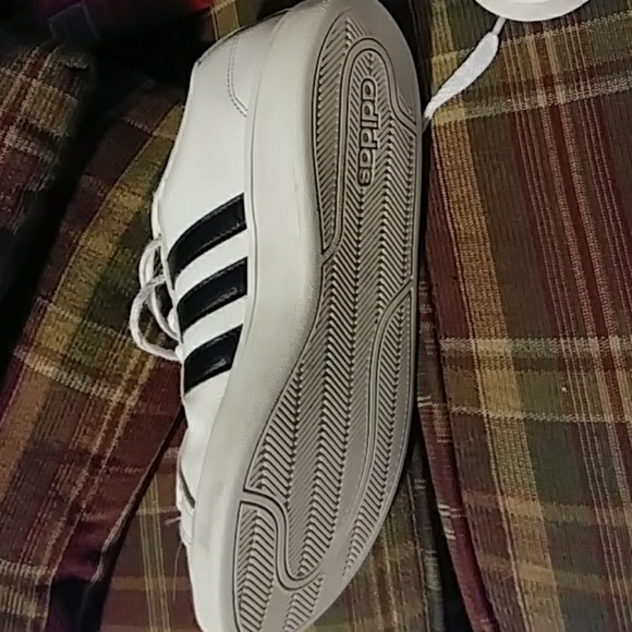 Adidas - Picture 5 of 6